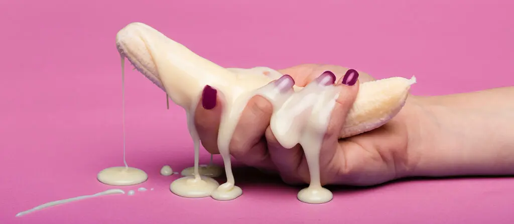 mains femme banane Massage happy ending et finition joyeuse à paris