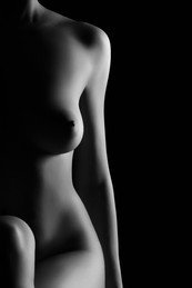 femme nue massage sensuel naturiste à Paris